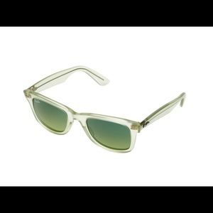 RAY BAN Original Wayfarer Ice Pop Mint sunglasses